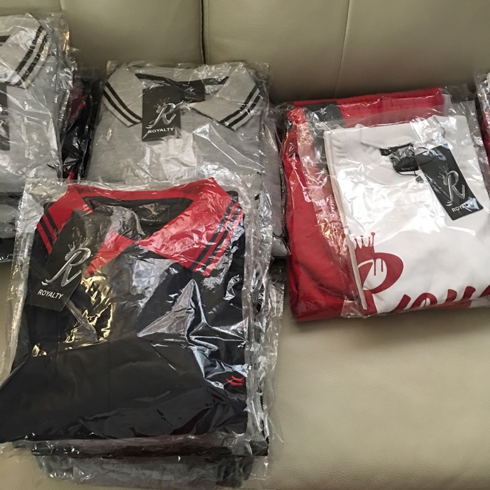 Clothes - Picture 5 of 6